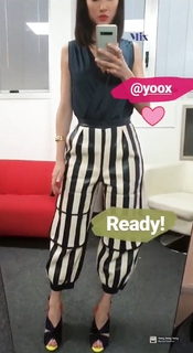 Lodovica Comello feet photo thumbnail