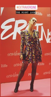 Lodovica Comello feet photo thumbnail