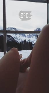 Lodovica Comello feet photo thumbnail