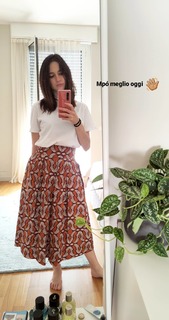 Lodovica Comello feet photo thumbnail