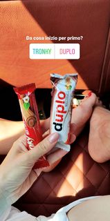 Lodovica Comello feet photo thumbnail