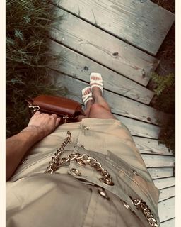 Lodovica Comello feet photo thumbnail