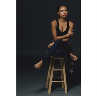 Logan Browning feet photo thumbnail