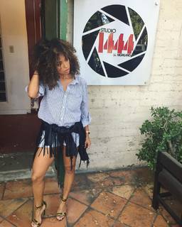 Logan Browning feet photo thumbnail