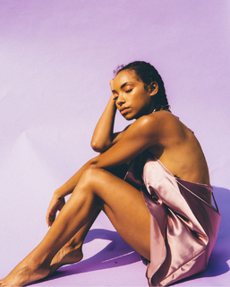 Logan Browning feet photo thumbnail