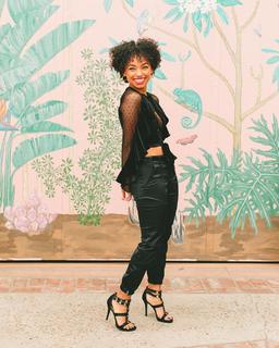 Logan Browning feet photo thumbnail