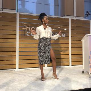 Logan Browning feet photo thumbnail