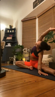 Logan Browning feet photo thumbnail