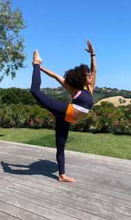 Logan Browning feet photo thumbnail