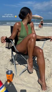 Logan Browning feet photo thumbnail
