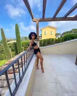 Logan Browning feet photo thumbnail