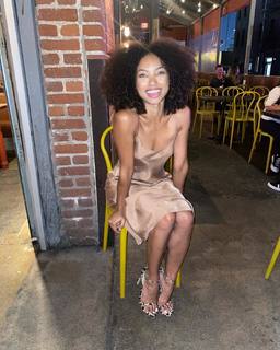 Logan Browning feet photo thumbnail