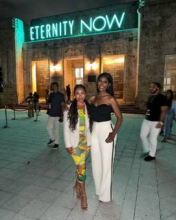 Logan Browning feet photo thumbnail