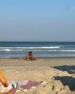 Logan Browning feet photo thumbnail