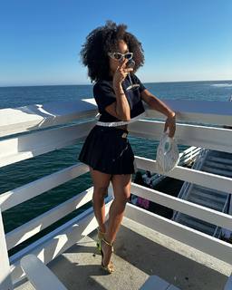 Logan Browning feet photo thumbnail
