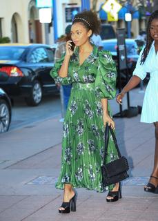 Logan Browning feet photo thumbnail