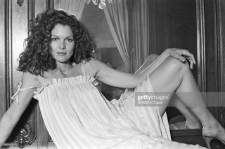 Lois Chiles feet photo 7