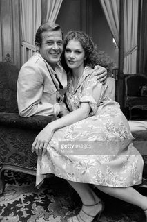Lois Chiles feet photo 14