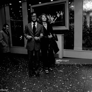 Lois Chiles feet photo 8