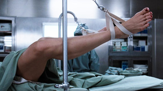 Lois Chiles feet photo 2