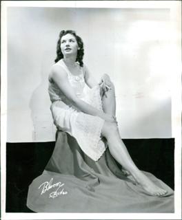 Lois Nettleton feet photo 3