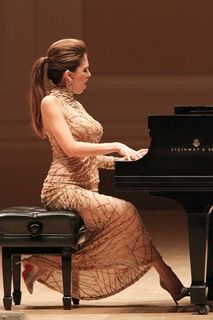 Lola Astanova feet photo 9