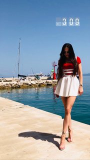 Lola Astanova feet photo 5