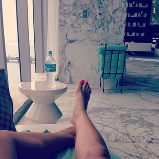 Lola Bezerra feet photo 3