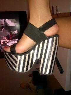Lola Bezerra feet photo 16