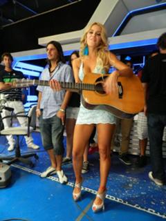 Lola Bezerra feet photo 7