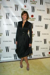 Lola Glaudini feet photo thumbnail