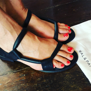 Lola Glaudini feet photo thumbnail