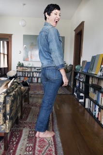 Lola Glaudini feet photo thumbnail