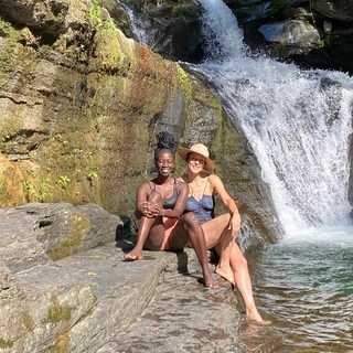 Lola Glaudini feet photo thumbnail