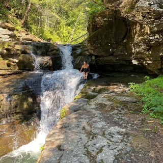 Lola Glaudini feet photo thumbnail