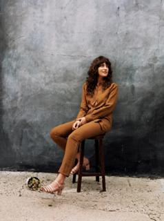 Lola Kirke feet photo 2