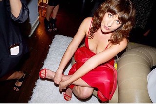 Lola Kirke feet photo 2