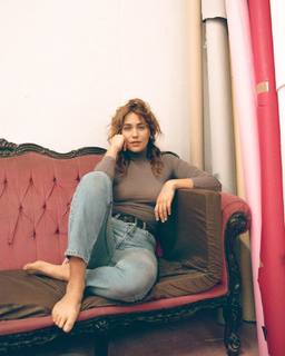Lola Kirke feet photo 16