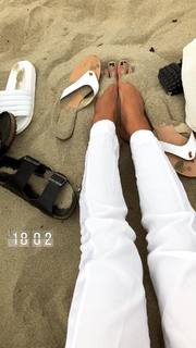 Lola Latorre feet photo 3