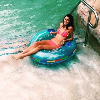 Lola Latorre feet photo 16