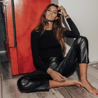 Lola Latorre feet photo 14