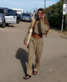 Lola Latorre feet photo 5
