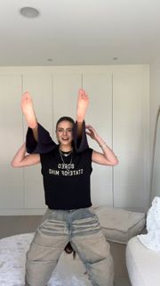 Lola Lolita feet photo thumbnail