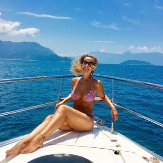 Lola Melnick feet photo 10