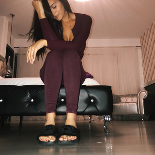 Lola Ortiz feet photo 3