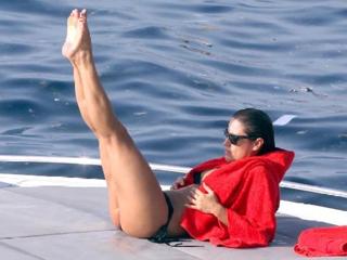 Lola Ponce feet photo thumbnail