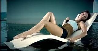 Lola Ponce feet photo thumbnail