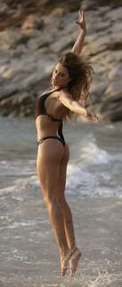 Lola Ponce feet photo thumbnail
