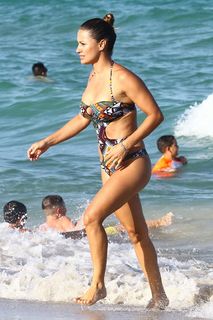 Lola Ponce feet photo thumbnail