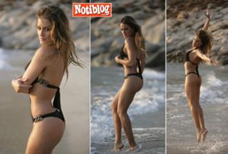 Lola Ponce feet photo thumbnail